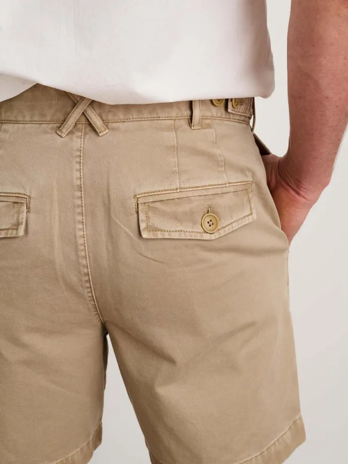 Alex Mill Flat Front Short In Vintage Washed Chino Faded Khaki Men Shorts