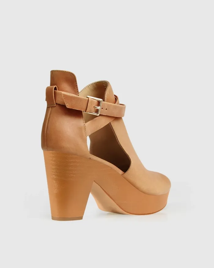 Belle and Bloom Fearless Clog Ankle Boot 8211 Tan Women Shoes