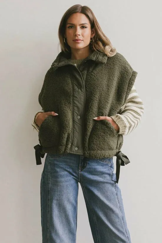 Bohme Johanna Sherpa Vest In Olive Olive Women Vests