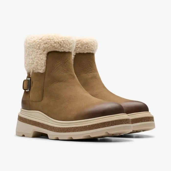 Clarks Hencroft Madi Waterproof Dark Sand Warmlined Ankle Boots Dark Sand Warmlined Women Ankle Boots