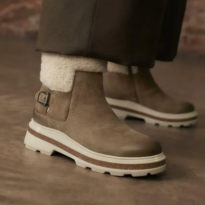 Clarks Hencroft Madi Waterproof Dark Sand Warmlined Ankle Boots Dark Sand Warmlined Women Ankle Boots