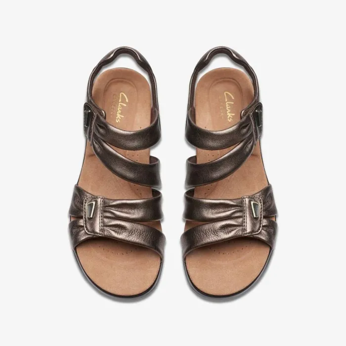 Clarks Kitly Ave Bronze Leather Flat Sandals Bronze Leather Women Wide Fit Sandals
