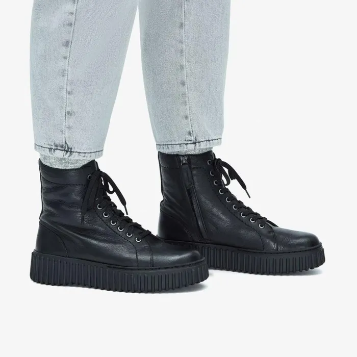 Clarks Torhill Rise Black Leather Ankle Boots Black Leather Women Lace Up Boots
