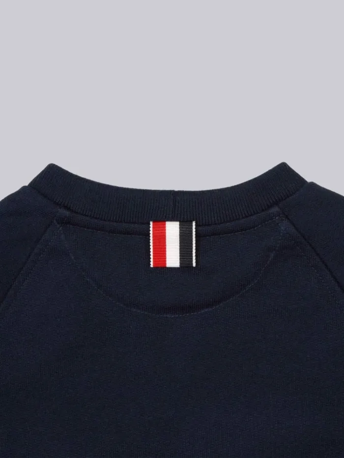 Classic Cotton Loopback Jersey Engineered Raglan Sleeve 4bar Sweatshirt Navy GirlsBoys Thom Browne Sweats And Tshirt Classic Cotton Loopback Jersey Engineered Raglan Sleeve 4bar Sweatshirt Navy GirlsBoys Thom Browne Sweats And Tshirt