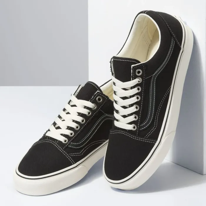 Classics Shoes Earth Old Skool BlackMarshmallow 8211 Vans MenWomen Classics Shoes Earth Old Skool BlackMarshmallow 8211 Vans MenWomen