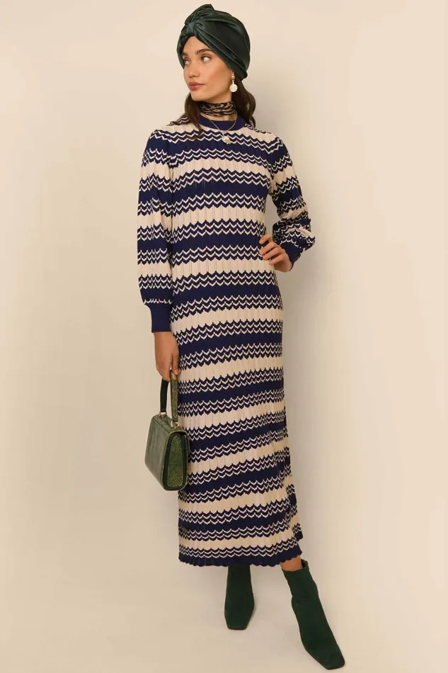 Elva Navy Cream Chevron Women RIXO Knitwear Elva Navy Cream Chevron Women RIXO Knitwear