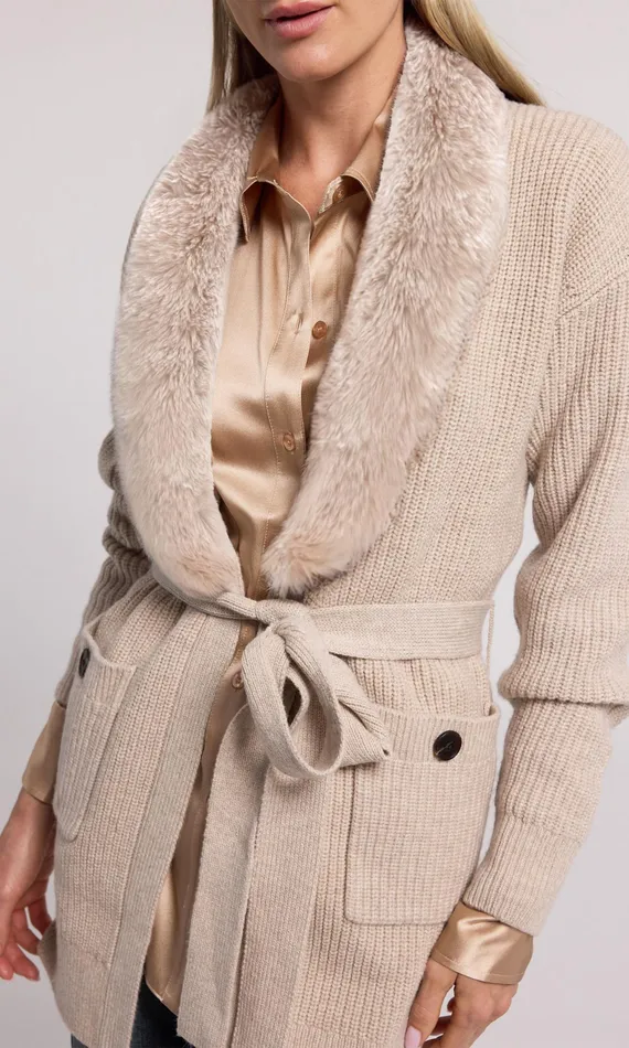 Generation Love Clothing Sweaters and Sweatshirts Women Patty Fur Combo Cardigan Heather Oatmeal Generation Love Clothing Sweaters and Sweatshirts Women Patty Fur Combo Cardigan Heather Oatmeal