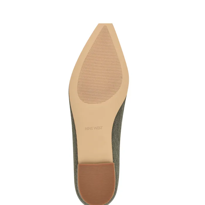 Hearts Pointy Toe Flats Hearts Pointy Toe Flats