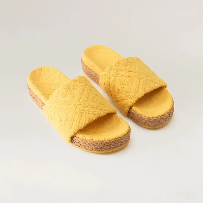 Helen Kaminski Joanna Terry Slide Nougat Medallion Footwear Footwear