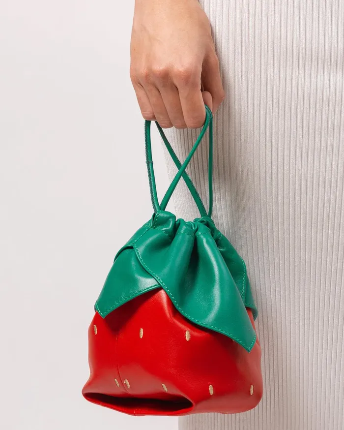 Hereu DUIXA 8211 StrawberryShaped Leather Drawstring Bag Women Mini Bags