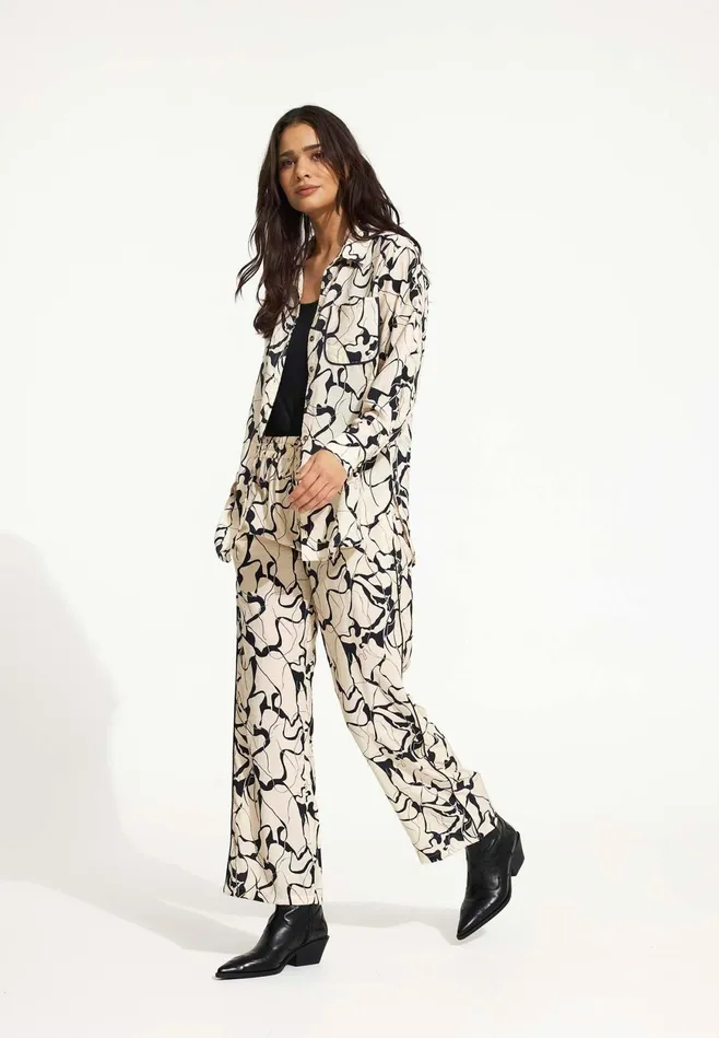 KIRA SHIRT 16543 025 Creme 025 Women IN FRONT BLOUSES SHIRTS KIRA SHIRT 16543 025 Creme 025 Women IN FRONT BLOUSES SHIRTS