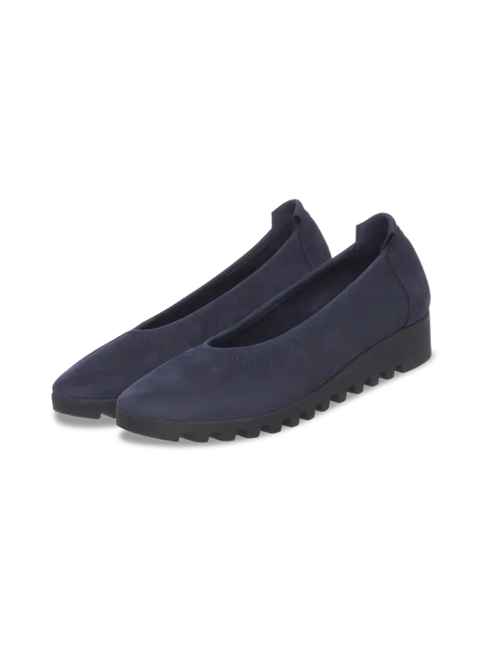 Lomiss ballerinas