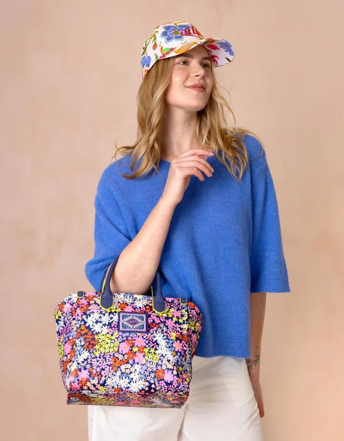 Oilily Handbags Bags Hana Handbag Vitamine Flowersblue Print Oilily Handbags Bags Hana Handbag Vitamine Flowersblue Print