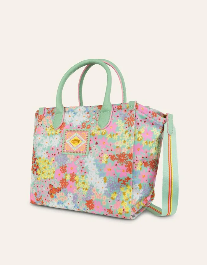 Oilily Handbags Bags Hana Handbag Vitamine Flowersmeadow Oilily Handbags Bags Hana Handbag Vitamine Flowersmeadow