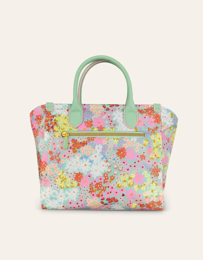 Oilily Handbags Bags Hana Handbag Vitamine Flowersmeadow Oilily Handbags Bags Hana Handbag Vitamine Flowersmeadow