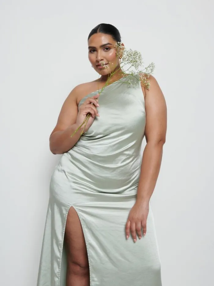 Pretty Lavish Bridesmaid Dresses Amelia Ruched Maxi Bridesmaid Dress Curve Sage 8211 Women