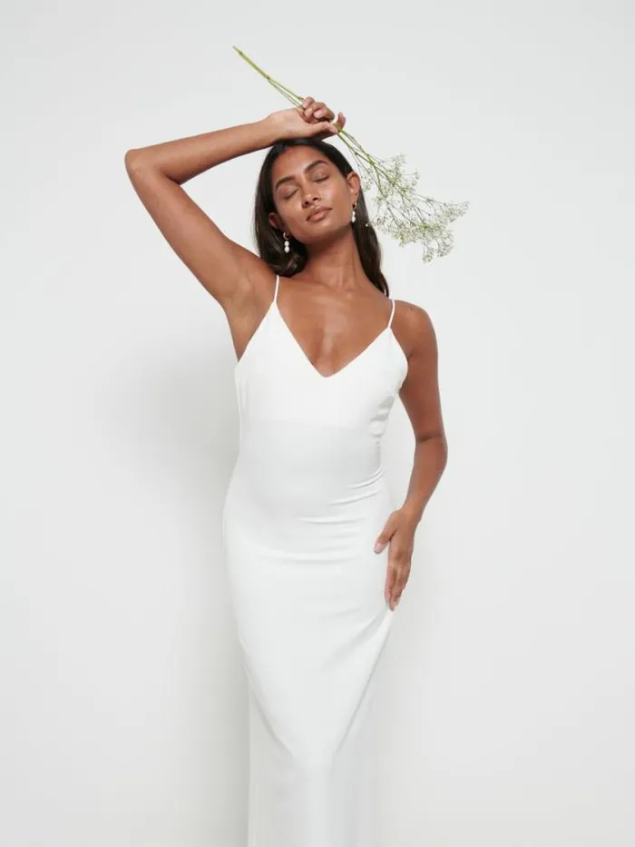 Pretty Lavish Crepe Bridesmaid Dresses Tillie VNeck Maxi Bridesmaid Dress Ivory 8211 Women