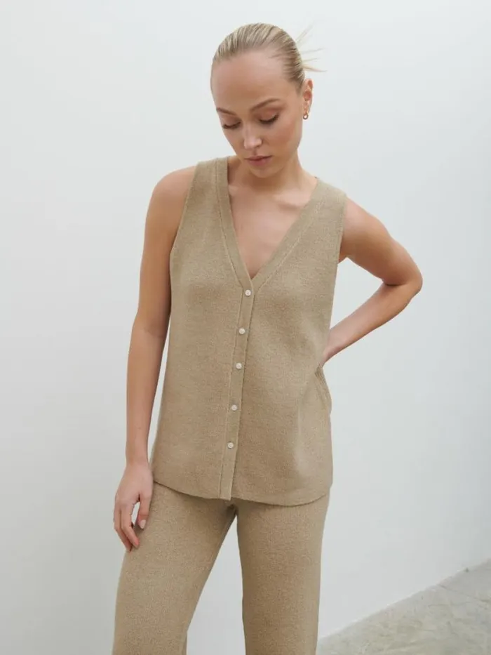 Pretty Lavish Knitwear Kourtney Knit Waistcoat Beige 8211 Women