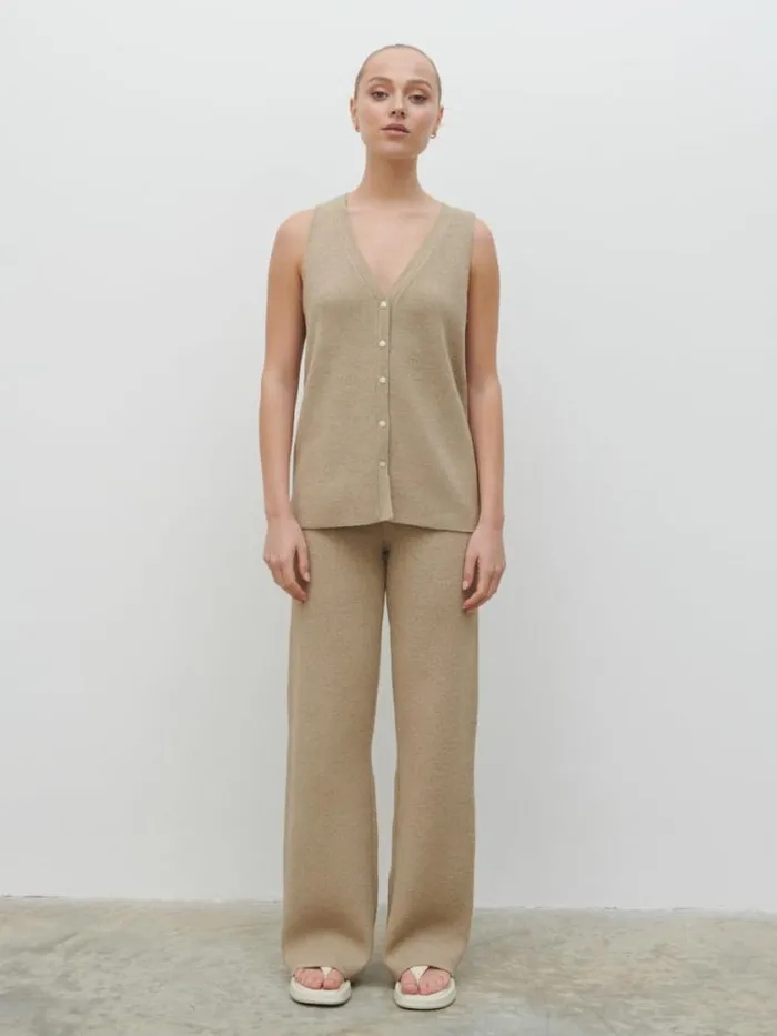 Pretty Lavish Knitwear Kourtney Knit Waistcoat Beige 8211 Women
