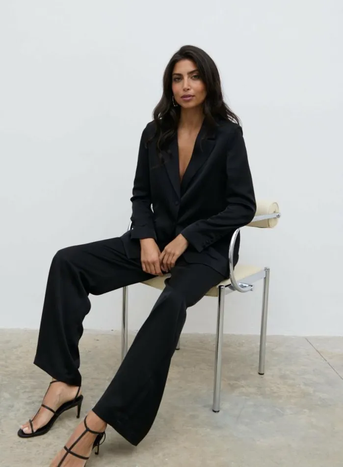 Pretty Lavish Outerwear Callie Satin Blazer Black 8211 Women