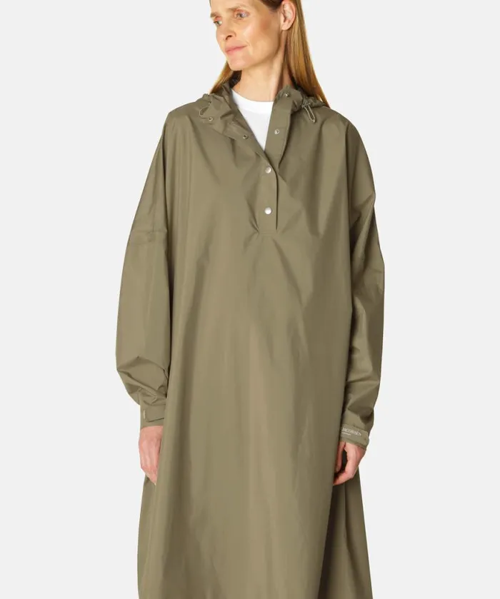 RainwearClothing Ilse Jacobsen Knitwear Poncho W Sleeves 8211 Covert Green RainwearClothing Ilse Jacobsen Knitwear Poncho W Sleeves 8211 Covert Green