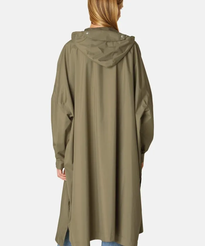 RainwearClothing Ilse Jacobsen Knitwear Poncho W Sleeves 8211 Covert Green RainwearClothing Ilse Jacobsen Knitwear Poncho W Sleeves 8211 Covert Green