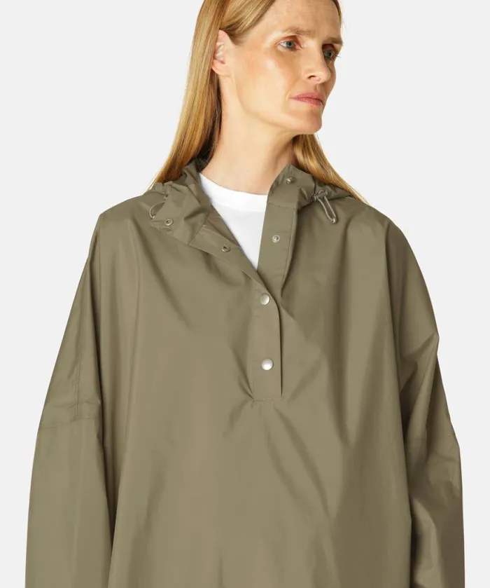 RainwearClothing Ilse Jacobsen Knitwear Poncho W Sleeves 8211 Covert Green RainwearClothing Ilse Jacobsen Knitwear Poncho W Sleeves 8211 Covert Green