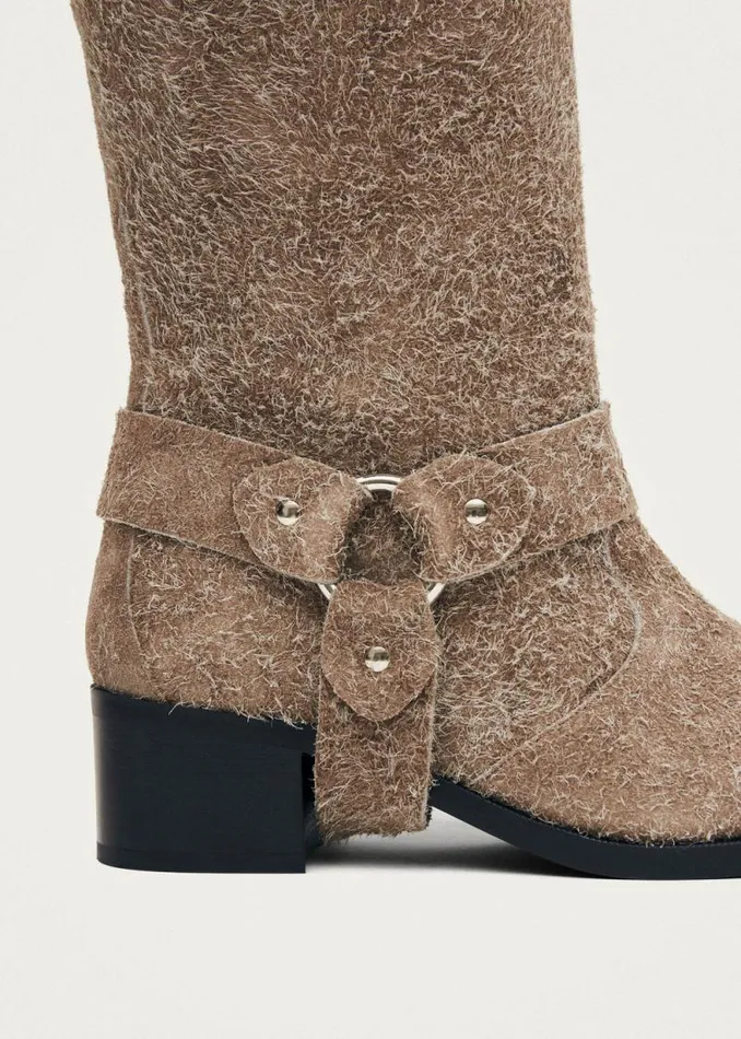 Rocky Suede Fuzzy Beige Women ALOHAS Boots