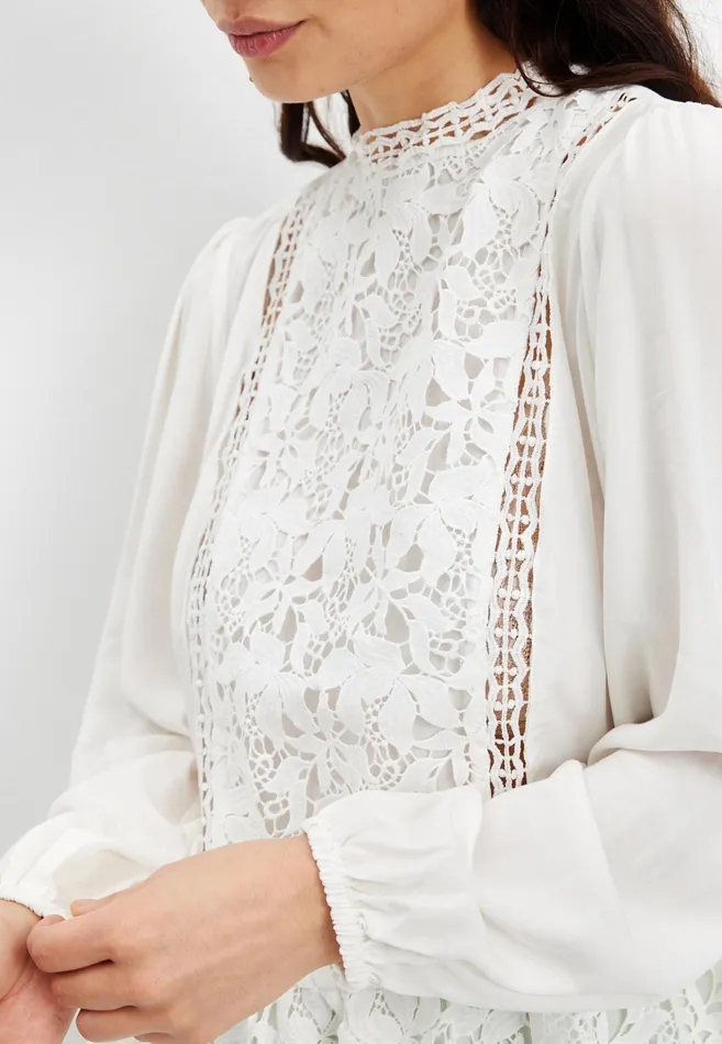 SIMONE BLOUSE 15635 010 White 010 Women IN FRONT BLOUSES SHIRTS