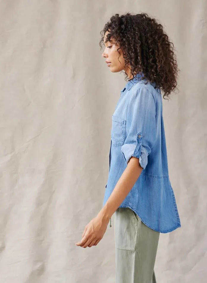 Split Back Button Down 8211 Medium Ombre Wash Women Bella Dahl Long Sleeve Split Back Button Down 8211 Medium Ombre Wash Women Bella Dahl Long Sleeve