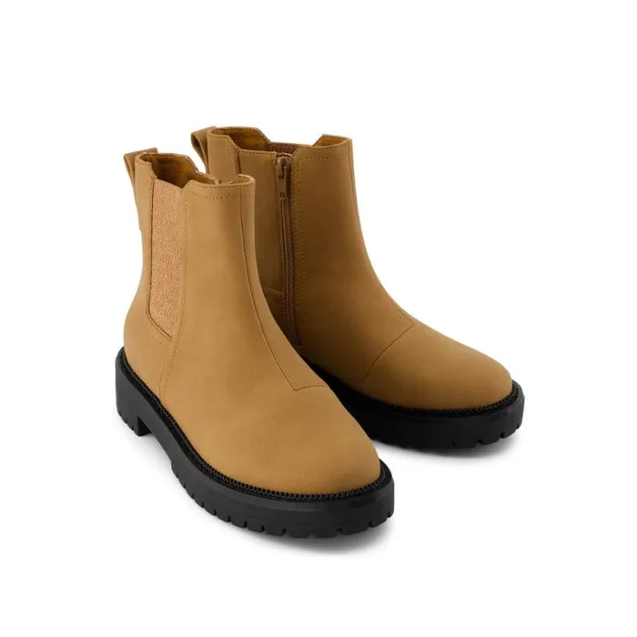 Toms Boots and Booties Bennet Kids Boot Tan Nubuck Pu 8211 Kids