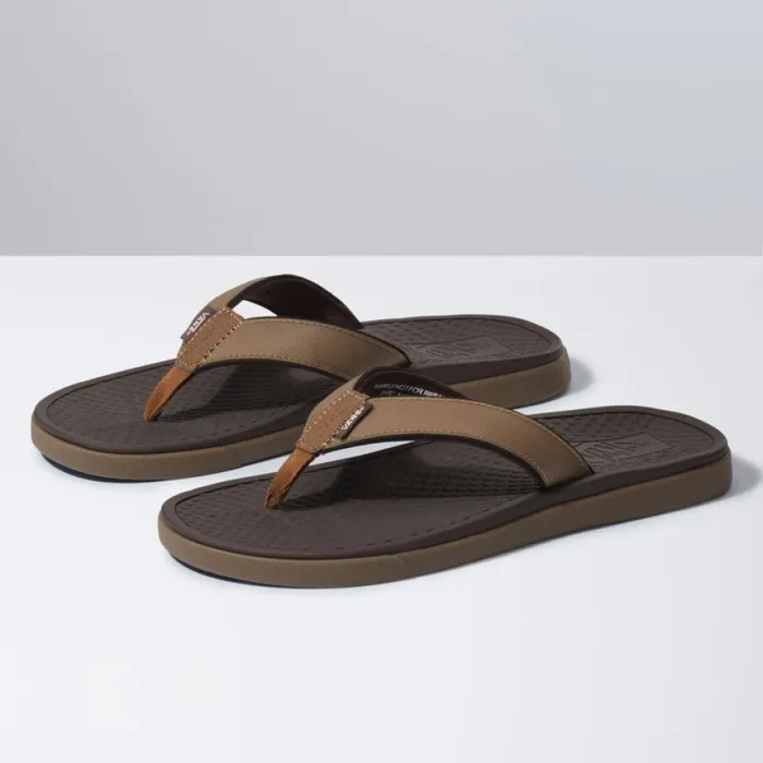 UltraCush Sea Esta DachshundGum Sandals Vans Men