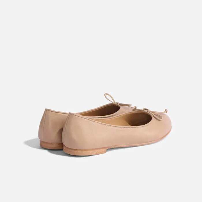 Women Bea GoTo Ballet Almond Nisolo Flats and Slip Ons