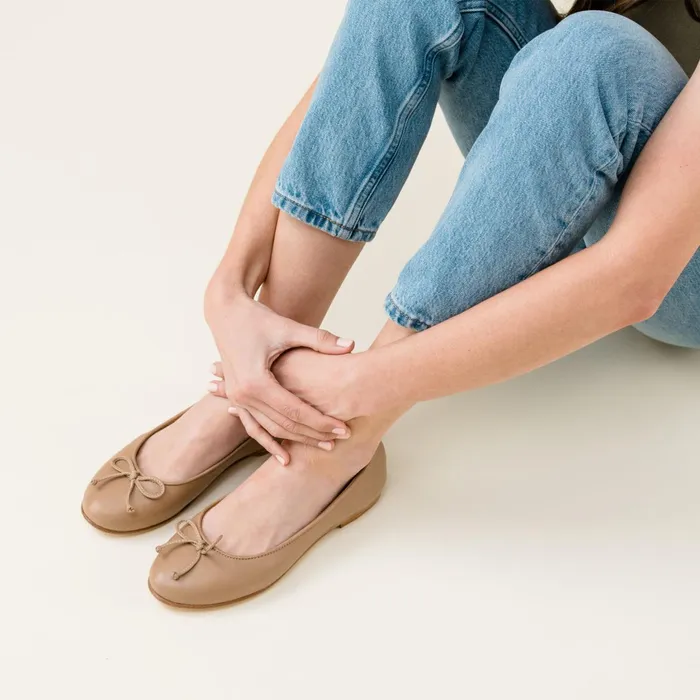 Women Bea GoTo Ballet Almond Nisolo Flats and Slip Ons