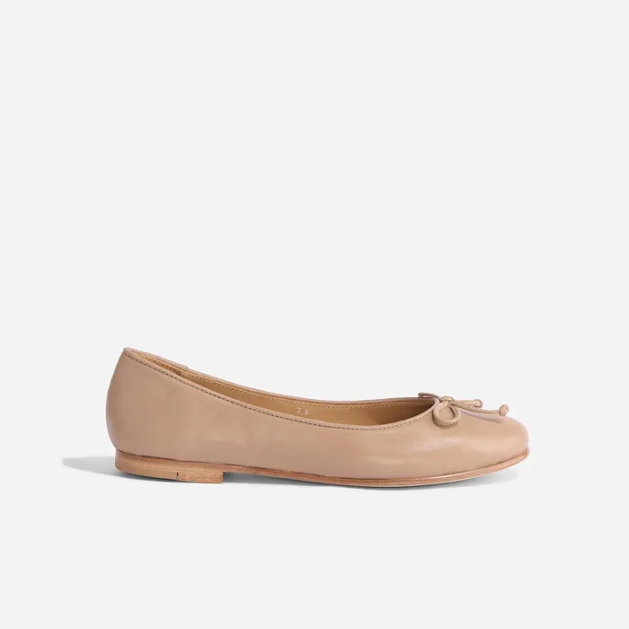 Women Bea GoTo Ballet Almond Nisolo Flats and Slip Ons