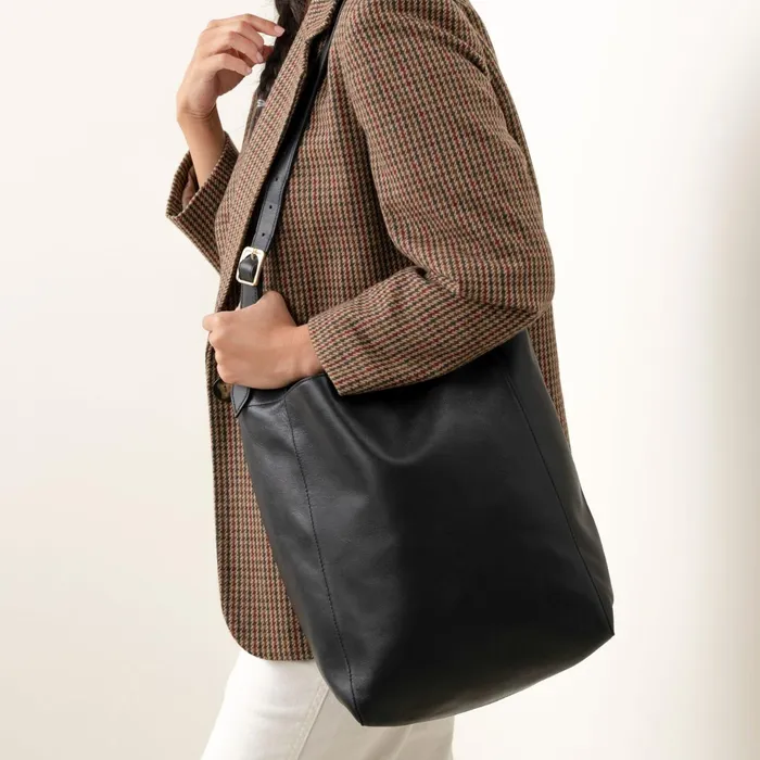 Women Cecilia GoTo Shoulder Bag Black Nisolo Bags and Wallets