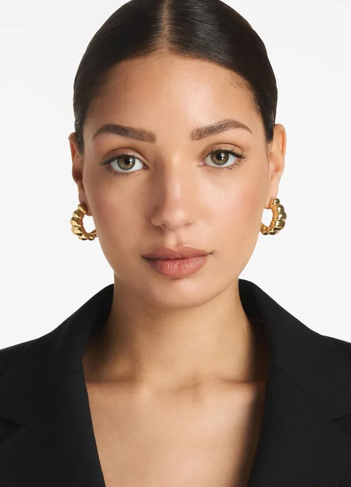 Women Christina Caruso Jewelry St John Christina Caruso Tufted Hoop Earring Gold Women Christina Caruso Jewelry St John Christina Caruso Tufted Hoop Earring Gold