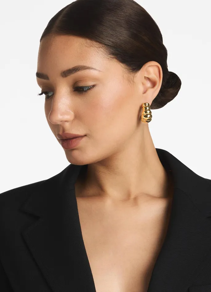 Women Christina Caruso Jewelry St John Christina Caruso Tufted Hoop Earring Gold Women Christina Caruso Jewelry St John Christina Caruso Tufted Hoop Earring Gold