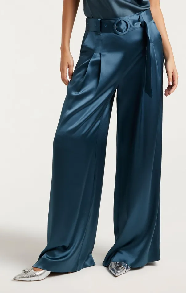 Women Cinq Sept Bottoms Shauna Pant Smooth Satin Onyx