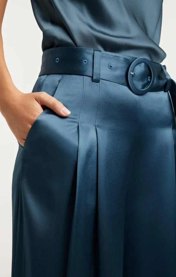 Women Cinq Sept Bottoms Shauna Pant Smooth Satin Onyx