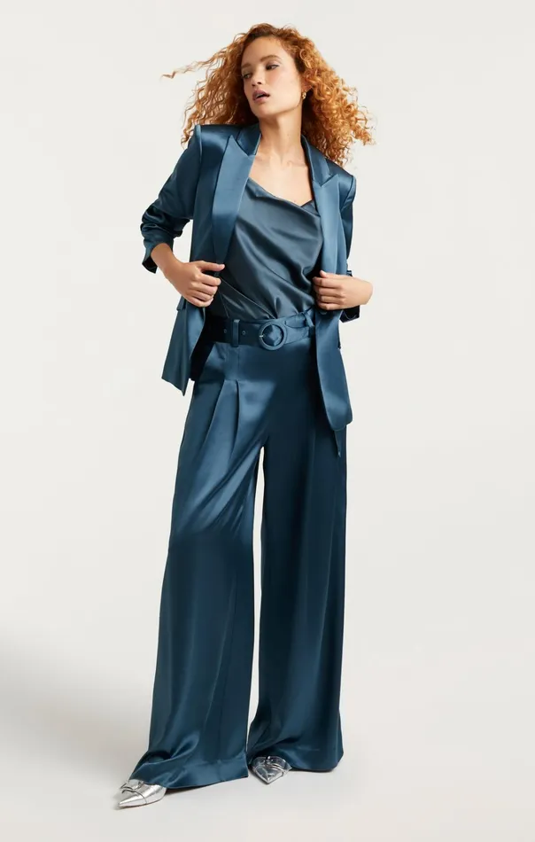 Women Cinq Sept Jackets and Blazers Scrunched Cheyenne Blazer Smooth Satin Onyx