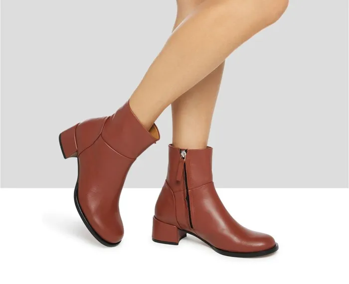 Women Medium Heel Audley Shoes Low Heel Leather Booties Kirby Brown