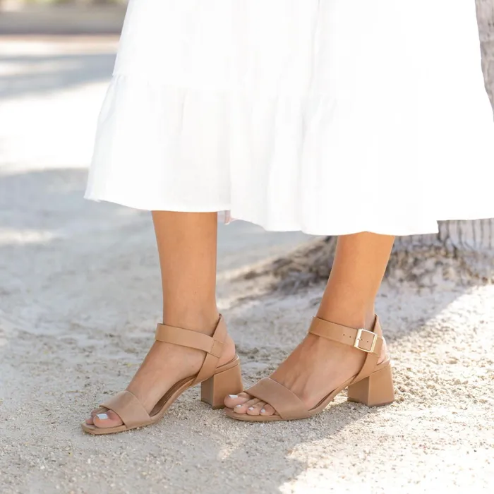 Women Stella GoTo Block Heel Sandal Almond Nisolo Sandals