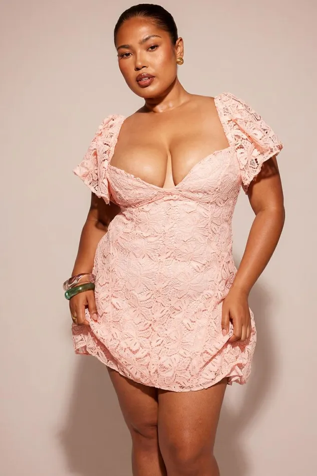 Women Verity Perfectly Pink Floral Lace Mini Dress House Of CB Dresses